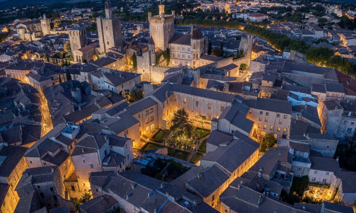 7XW6D0_francois-1er-uzes-3n-v3-main