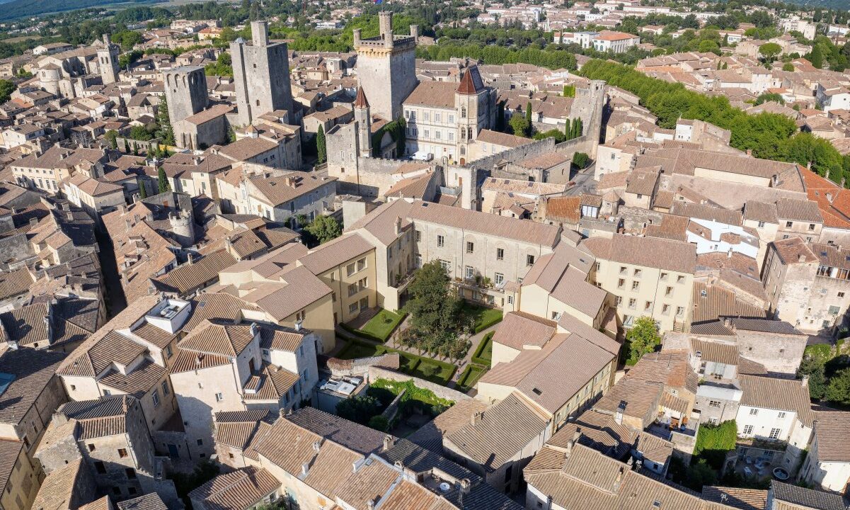 p1gYeh_francois-1er-uzes-3-v3-main